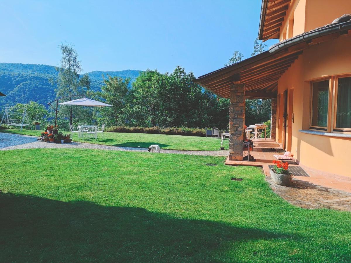 B&B Villa Claudia Лавена-Понте-Треза Екстер'єр фото